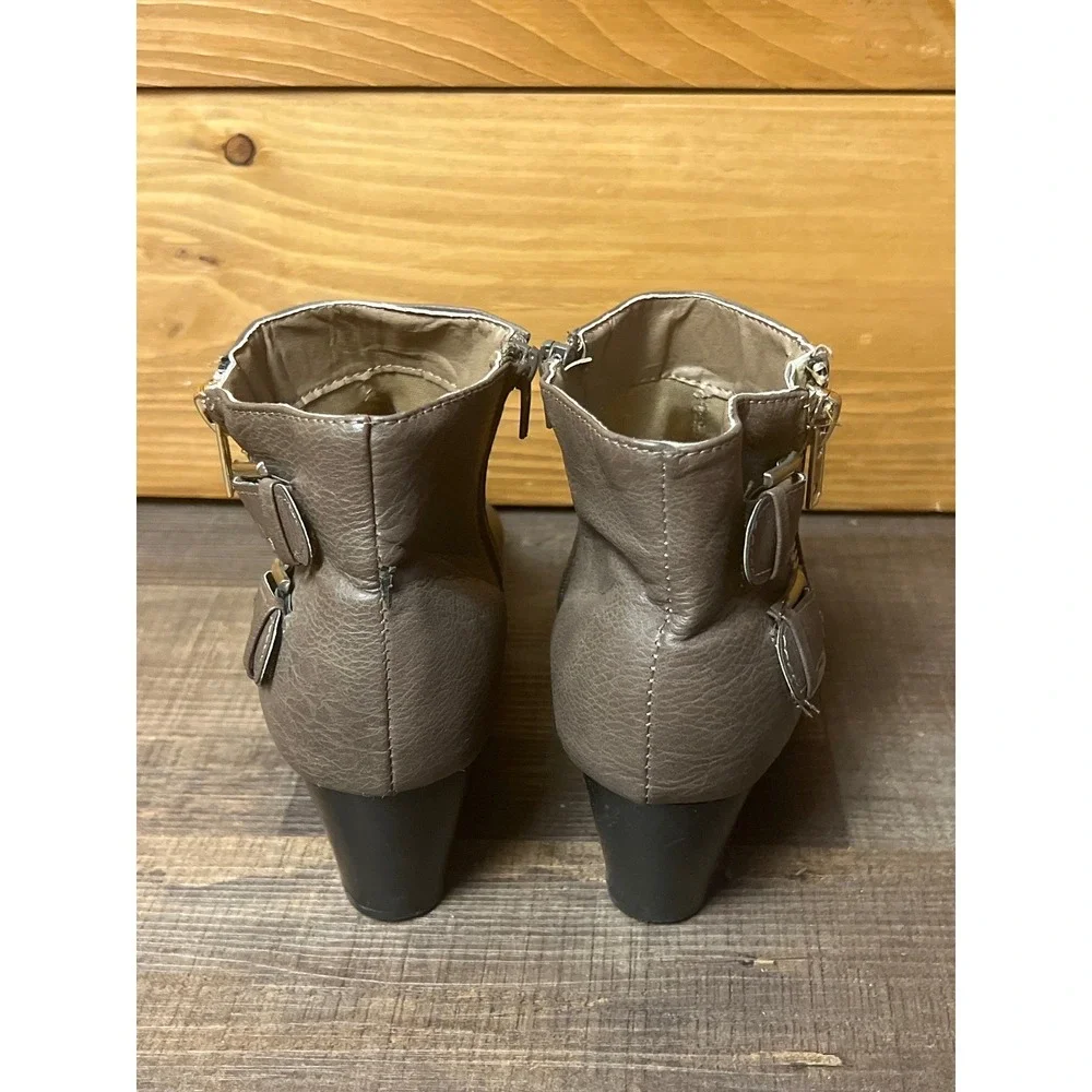 Love University Womens Taupe Faux Leather Ankle Boots Side Zip Buckle Block Heel